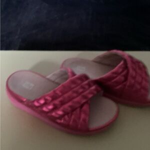 Fitflop Kids Shiny Pink Slippers